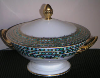 Syracuse soup tureen by Robert Haviland and C Parlon