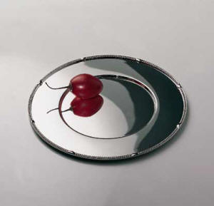 Sterling Silver Presentation Plates / Buffet Plates, Französich-Perl by Robbe & Berking, silversmiths of distinction